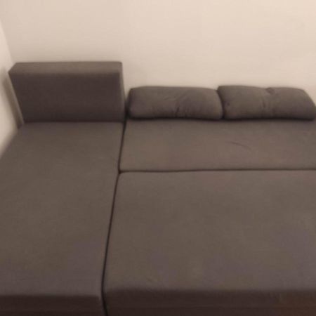 Nice Room With 2 Shared Bathrooms ,Wc , 2Km To Old Town -100M From Metro Szwedzka Warsaw Exterior photo